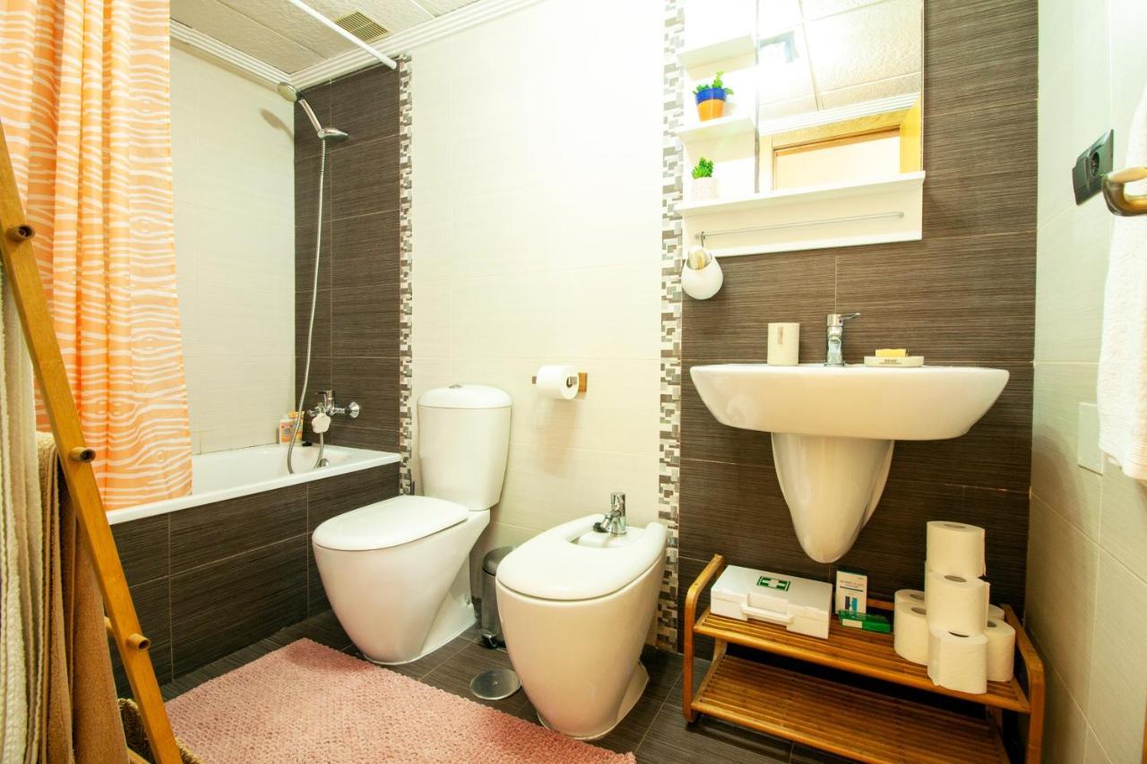 El Apartamento De Maria Jose Apartment Torrevieja Luaran gambar