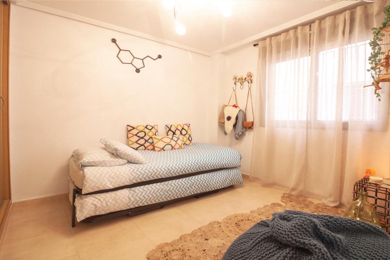 El Apartamento De Maria Jose Apartment Torrevieja Luaran gambar